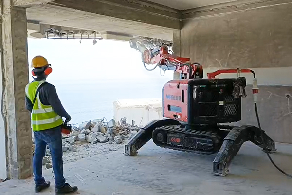 Demolition Robot HCR 170D The Perfect Fit for Construction Work.